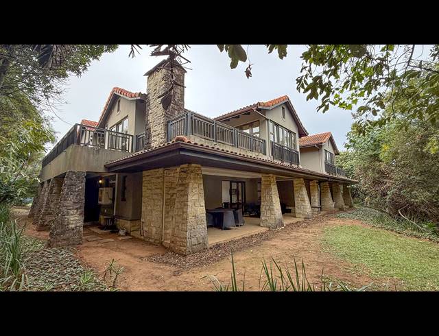 3 BEDROOM TOWNHOUSE TO LET IN ZIMBALI ESTATE